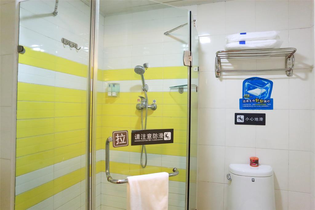 7Days Inn Shenzhen Shajing Shiming Square Exterior foto
